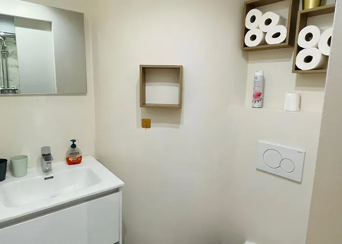 Design In Marais Center Pompidou *