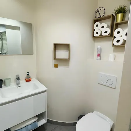 Design In Marais Center Pompidou *