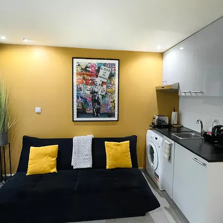 Design In Marais Center Pompidou